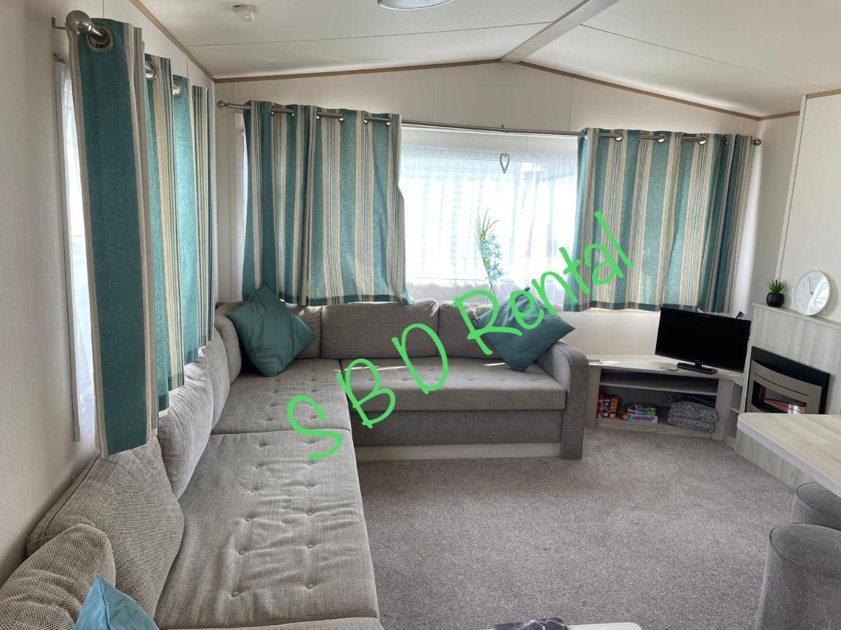 Summer Breeze Deluxe Caravan Rental Saint Osyth Eksteriør bilde
