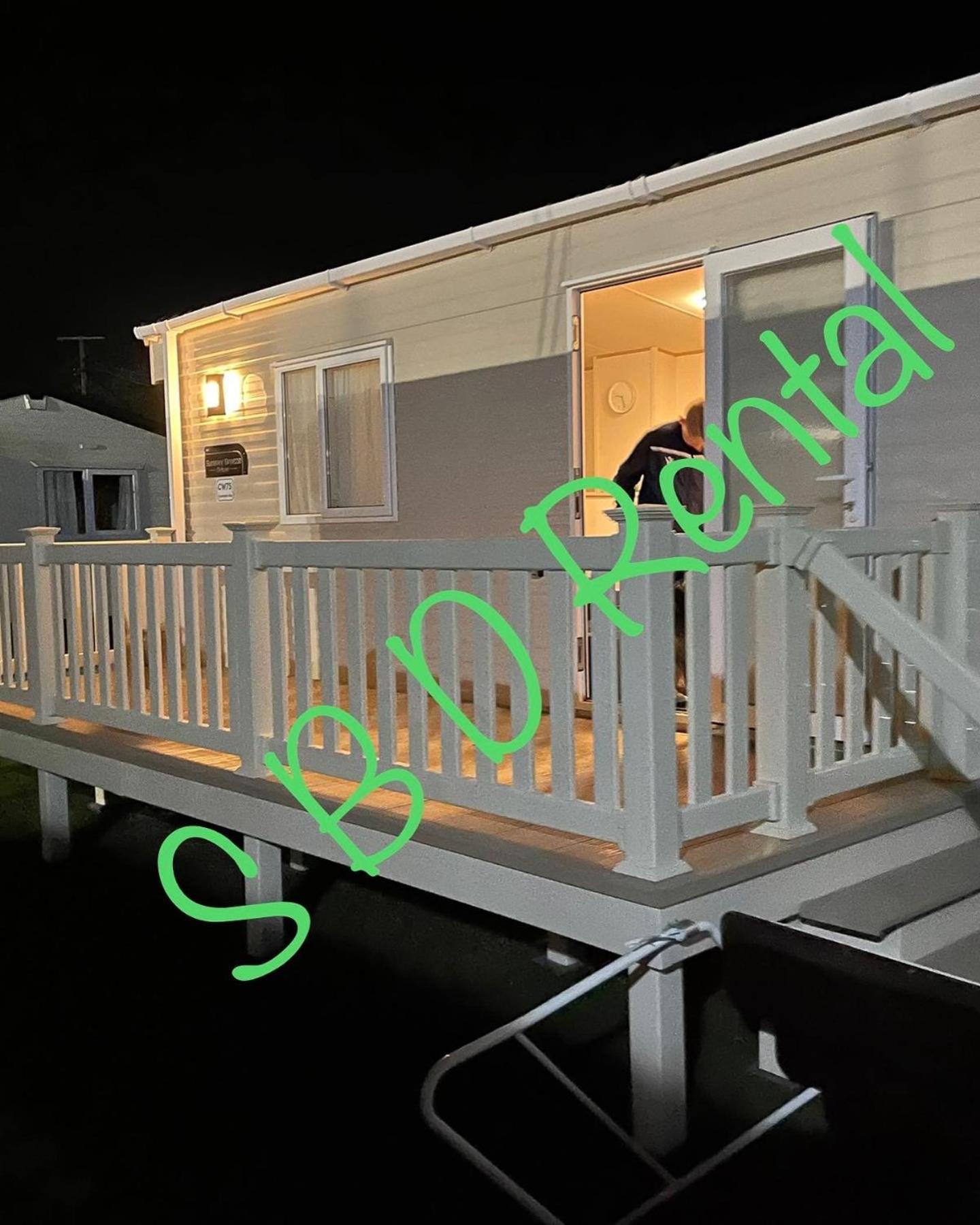 Summer Breeze Deluxe Caravan Rental Saint Osyth Eksteriør bilde